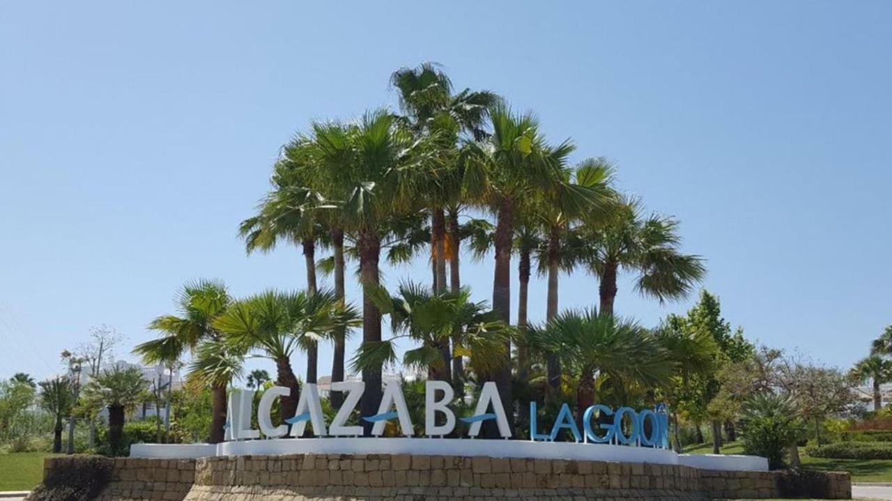 דירות Alcazaba Lagoon Estepona Golf מראה חיצוני תמונה
