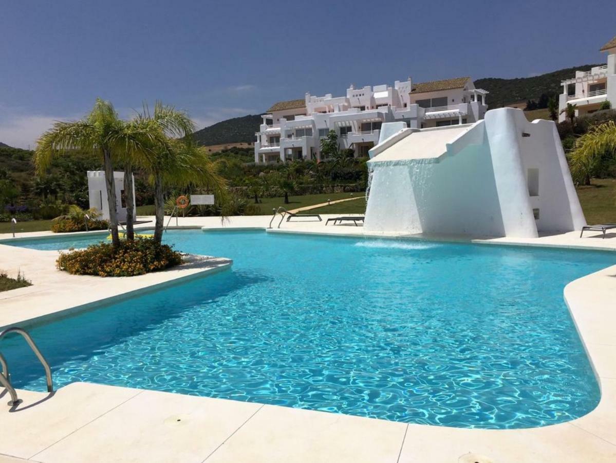 דירות Alcazaba Lagoon Estepona Golf מראה חיצוני תמונה